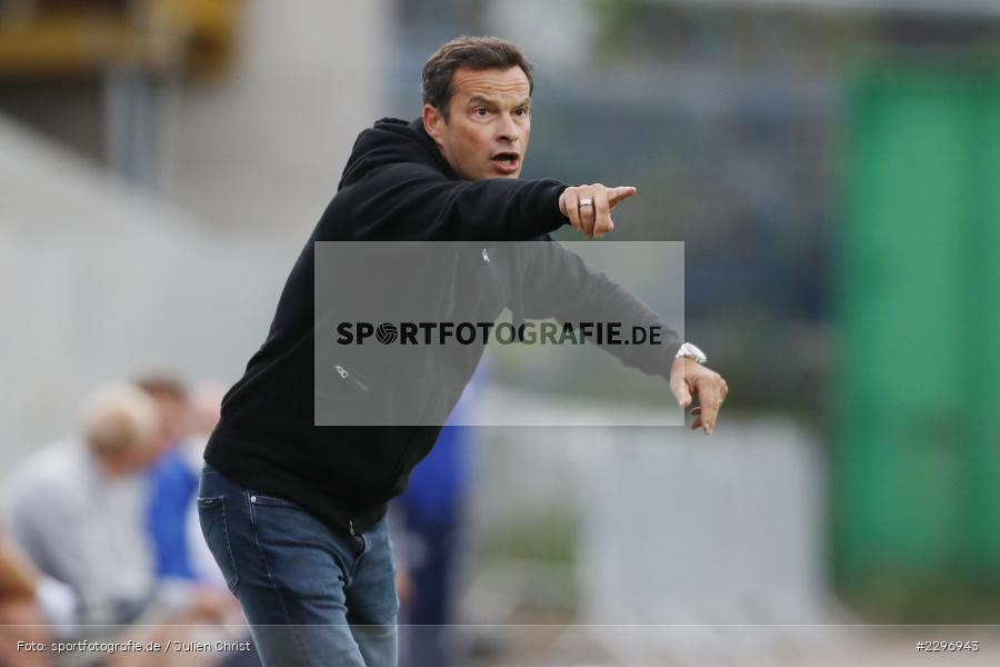 gibt Anweisungen, Hände, Arme, gestikuliert, Vincent Hognon, Merck-Stadion, Darmstadt, 01.07.2021, Freundschaftsspiele, sport, action, Fussball, Deutschland, Juli 2021, Saison 2021/2022, 2. Bundesliga, BGL, Swift Hesperange, SVD, Swift Hesperingen, SV Darmstadt 98 - Bild-ID: 2296943