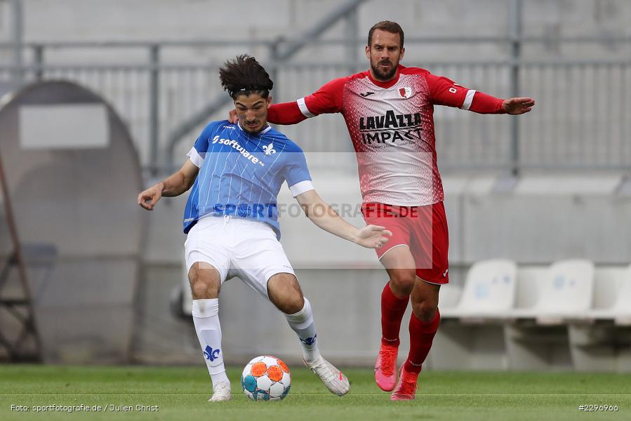 Olivier Marques, Ensar Arslan, Merck-Stadion, Darmstadt, 01.07.2021, Freundschaftsspiele, sport, action, Fussball, Deutschland, Juli 2021, Saison 2021/2022, 2. Bundesliga, BGL, Swift Hesperange, SVD, Swift Hesperingen, SV Darmstadt 98 - Bild-ID: 2296966