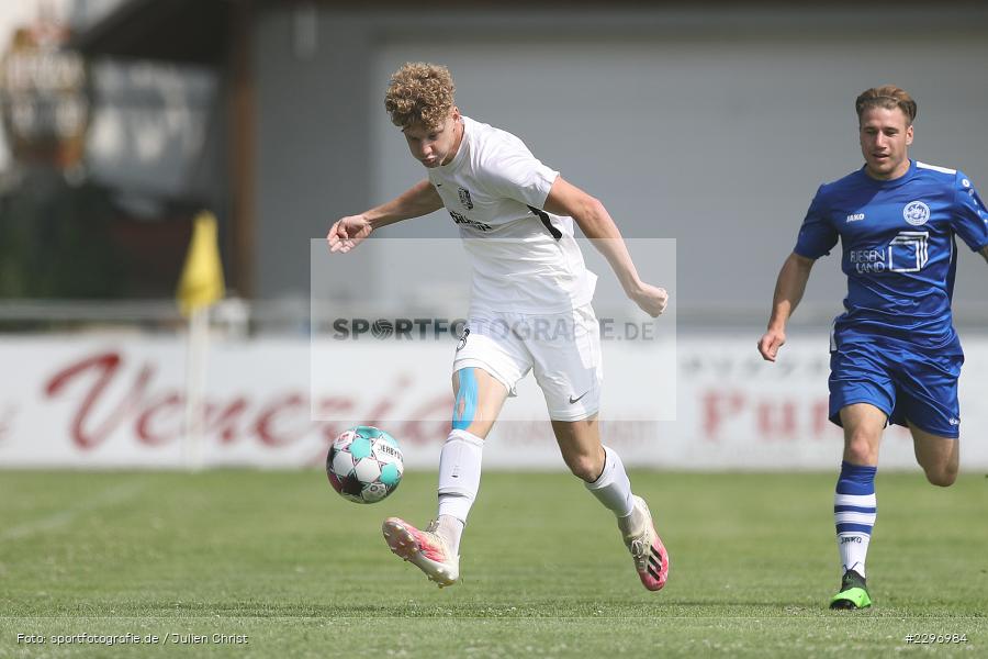 Adrian Winter, Sportgelaende in der Au, Karlstadt, 04.07.2021, Freundschaftsspiele, sport, action, Fussball, Deutschland, Juli 2021, Saison 2021/2022, Bezirksliga Unterfranken West, Bayernliga Nord, ASV Rimpar, TSV Karlburg - Bild-ID: 2296984