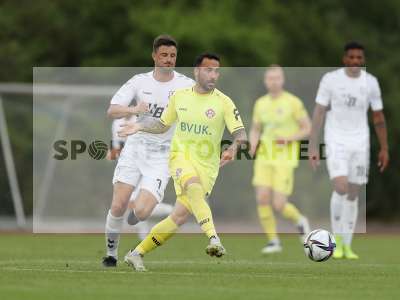 Fotos von FC Würzburger Kickers - TSV Aubstadt auf sportfotografie.de
