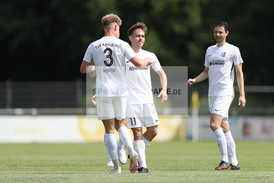 Torjubel, Jari Heuchert, Sportgelaende in der Au, Karlstadt, 04.07.2021, Freundschaftsspiele, sport, action, Fussball, Deutschland, Juli 2021, Saison 2021/2022, Bezirksliga Unterfranken West, Bayernliga Nord, ASV Rimpar, TSV Karlburg - Bild-ID: 2297017