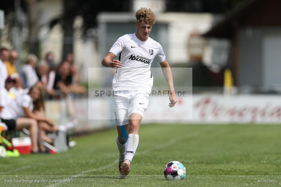 Adrian Winter, Sportgelaende in der Au, Karlstadt, 04.07.2021, Freundschaftsspiele, sport, action, Fussball, Deutschland, Juli 2021, Saison 2021/2022, Bezirksliga Unterfranken West, Bayernliga Nord, ASV Rimpar, TSV Karlburg - Bild-ID: 2297049