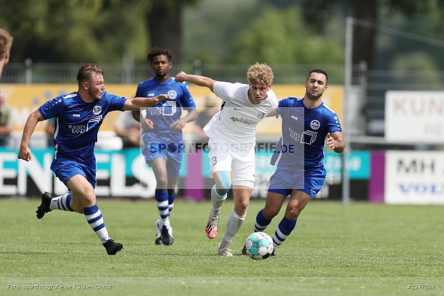 Adrian Winter, Sportgelaende in der Au, Karlstadt, 04.07.2021, Freundschaftsspiele, sport, action, Fussball, Deutschland, Juli 2021, Saison 2021/2022, Bezirksliga Unterfranken West, Bayernliga Nord, ASV Rimpar, TSV Karlburg - Bild-ID: 2297059