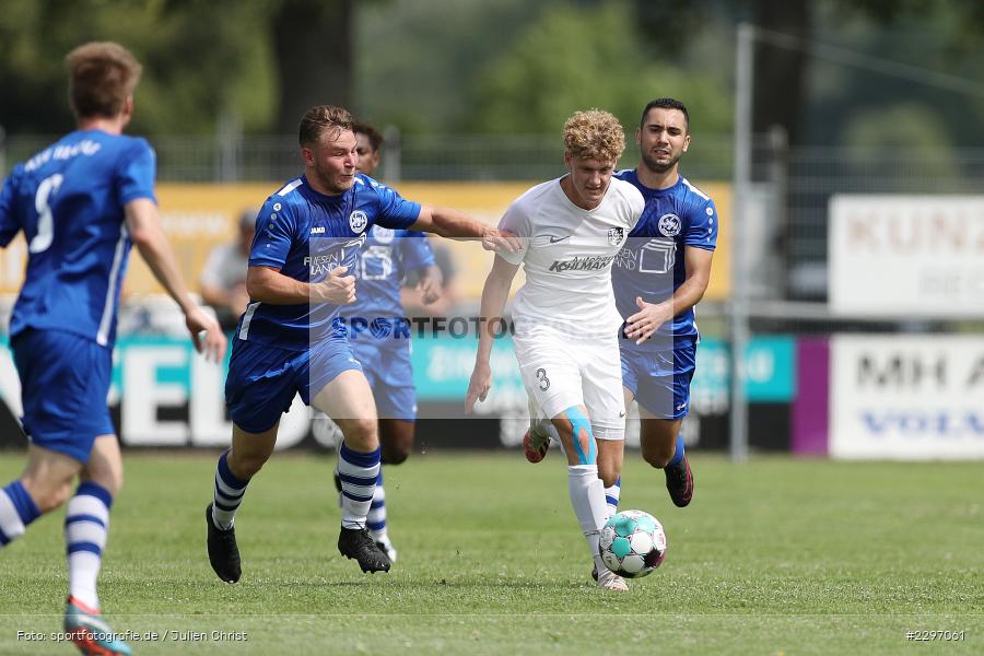 Adrian Winter, Sportgelaende in der Au, Karlstadt, 04.07.2021, Freundschaftsspiele, sport, action, Fussball, Deutschland, Juli 2021, Saison 2021/2022, Bezirksliga Unterfranken West, Bayernliga Nord, ASV Rimpar, TSV Karlburg - Bild-ID: 2297061