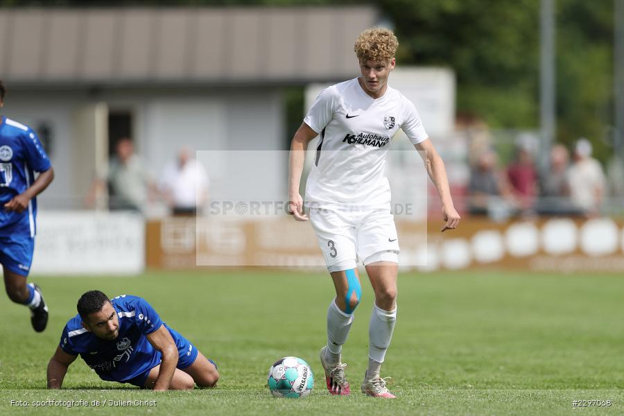Adrian Winter, Sportgelaende in der Au, Karlstadt, 04.07.2021, Freundschaftsspiele, sport, action, Fussball, Deutschland, Juli 2021, Saison 2021/2022, Bezirksliga Unterfranken West, Bayernliga Nord, ASV Rimpar, TSV Karlburg - Bild-ID: 2297068