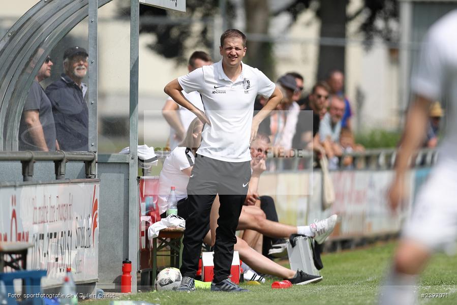 Trainer, Markus Köhler, Sportgelaende in der Au, Karlstadt, 04.07.2021, Freundschaftsspiele, sport, action, Fussball, Deutschland, Juli 2021, Saison 2021/2022, Bezirksliga Unterfranken West, Bayernliga Nord, ASV Rimpar, TSV Karlburg - Bild-ID: 2297071