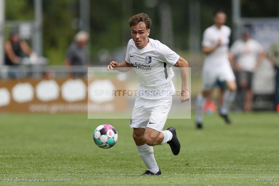 Jari Heuchert, Sportgelaende in der Au, Karlstadt, 04.07.2021, Freundschaftsspiele, sport, action, Fussball, Deutschland, Juli 2021, Saison 2021/2022, Bezirksliga Unterfranken West, Bayernliga Nord, ASV Rimpar, TSV Karlburg - Bild-ID: 2297089