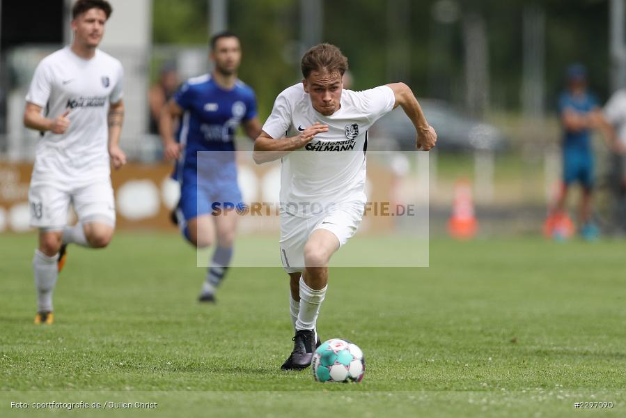 Jari Heuchert, Sportgelaende in der Au, Karlstadt, 04.07.2021, Freundschaftsspiele, sport, action, Fussball, Deutschland, Juli 2021, Saison 2021/2022, Bezirksliga Unterfranken West, Bayernliga Nord, ASV Rimpar, TSV Karlburg - Bild-ID: 2297090