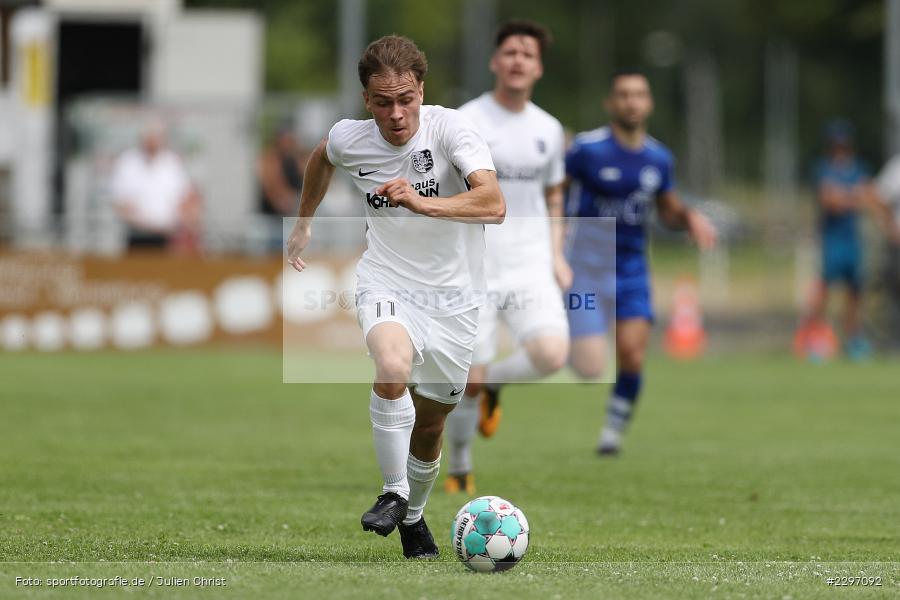 Jari Heuchert, Sportgelaende in der Au, Karlstadt, 04.07.2021, Freundschaftsspiele, sport, action, Fussball, Deutschland, Juli 2021, Saison 2021/2022, Bezirksliga Unterfranken West, Bayernliga Nord, ASV Rimpar, TSV Karlburg - Bild-ID: 2297092