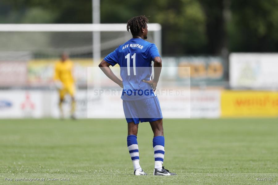 Enttäuscht, Sadia Balde, Sportgelaende in der Au, Karlstadt, 04.07.2021, Freundschaftsspiele, sport, action, Fussball, Deutschland, Juli 2021, Saison 2021/2022, Bezirksliga Unterfranken West, Bayernliga Nord, ASV Rimpar, TSV Karlburg - Bild-ID: 2297107