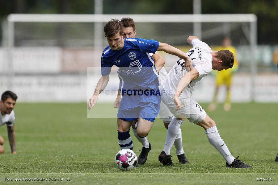 Sebastian Fries, Pascal Dlugaj, Sportgelaende in der Au, Karlstadt, 04.07.2021, Freundschaftsspiele, sport, action, Fussball, Deutschland, Juli 2021, Saison 2021/2022, Bezirksliga Unterfranken West, Bayernliga Nord, ASV Rimpar, TSV Karlburg - Bild-ID: 2297115 Sebastian Fries, Pascal Dlugaj, Sportgelaende in der Au, Karlstadt, 04.07.2021, Freundschaftsspiele, sport, action, Fussball, Deutschland, Juli 2021, Saison 2021/2022, Bezirksliga Unterfranken West, Bayernliga Nord, ASV Rimpar, TSV Karlburg - Bild-ID: 2297115