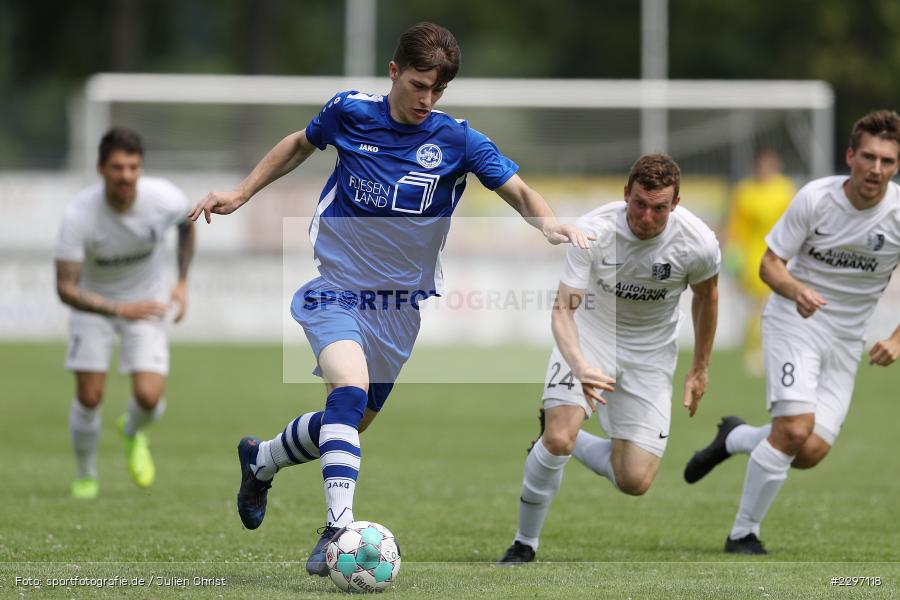 Sebastian Fries, Pascal Dlugaj, Sportgelaende in der Au, Karlstadt, 04.07.2021, Freundschaftsspiele, sport, action, Fussball, Deutschland, Juli 2021, Saison 2021/2022, Bezirksliga Unterfranken West, Bayernliga Nord, ASV Rimpar, TSV Karlburg - Bild-ID: 2297118 Sebastian Fries, Pascal Dlugaj, Sportgelaende in der Au, Karlstadt, 04.07.2021, Freundschaftsspiele, sport, action, Fussball, Deutschland, Juli 2021, Saison 2021/2022, Bezirksliga Unterfranken West, Bayernliga Nord, ASV Rimpar, TSV Karlburg - Bild-ID: 2297118