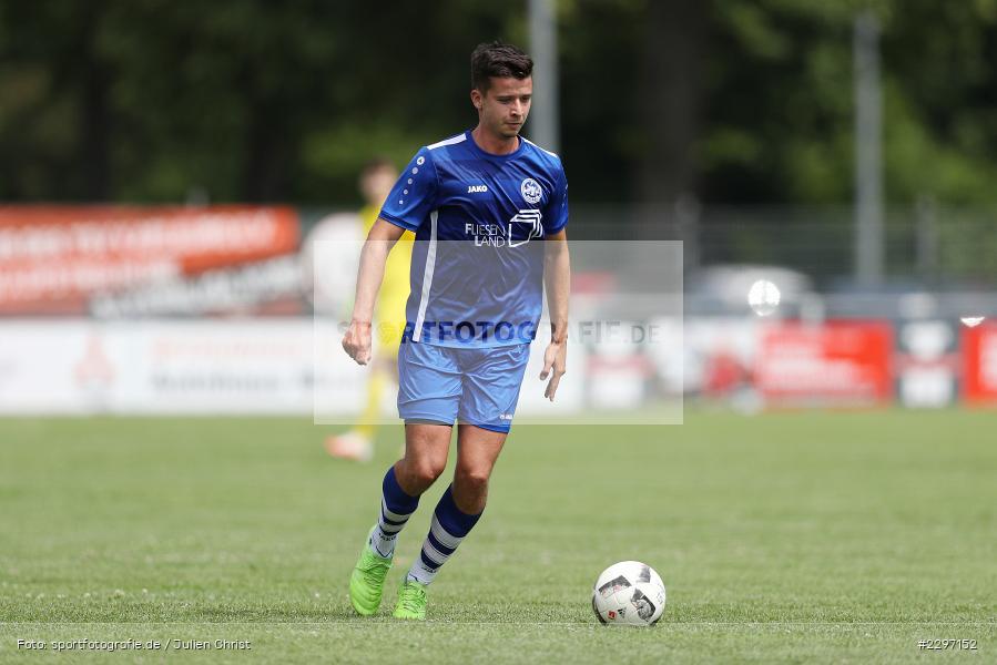 Louis Reinhart, Sportgelaende in der Au, Karlstadt, 04.07.2021, Freundschaftsspiele, sport, action, Fussball, Deutschland, Juli 2021, Saison 2021/2022, Bezirksliga Unterfranken West, Bayernliga Nord, ASV Rimpar, TSV Karlburg - Bild-ID: 2297152 Louis Reinhart, Sportgelaende in der Au, Karlstadt, 04.07.2021, Freundschaftsspiele, sport, action, Fussball, Deutschland, Juli 2021, Saison 2021/2022, Bezirksliga Unterfranken West, Bayernliga Nord, ASV Rimpar, TSV Karlburg - Bild-ID: 2297152