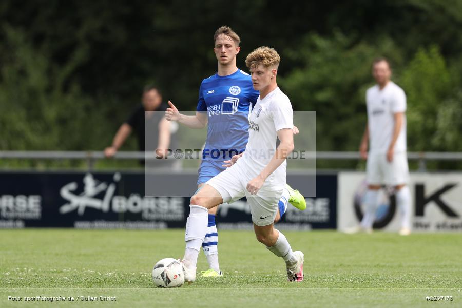 Adrian Winter, Sportgelaende in der Au, Karlstadt, 04.07.2021, Freundschaftsspiele, sport, action, Fussball, Deutschland, Juli 2021, Saison 2021/2022, Bezirksliga Unterfranken West, Bayernliga Nord, ASV Rimpar, TSV Karlburg - Bild-ID: 2297173