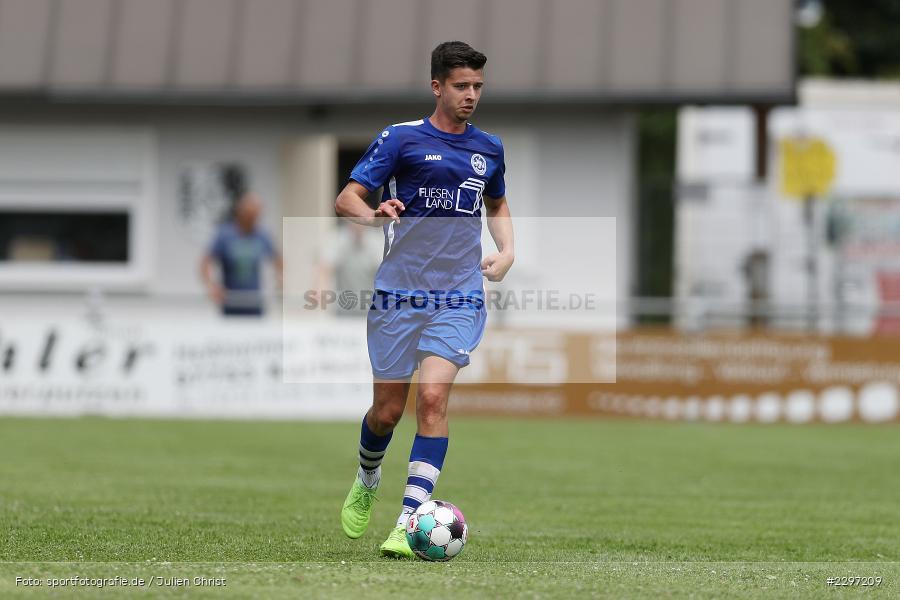 Louis Reinhart, Sportgelaende in der Au, Karlstadt, 04.07.2021, Freundschaftsspiele, sport, action, Fussball, Deutschland, Juli 2021, Saison 2021/2022, Bezirksliga Unterfranken West, Bayernliga Nord, ASV Rimpar, TSV Karlburg - Bild-ID: 2297209