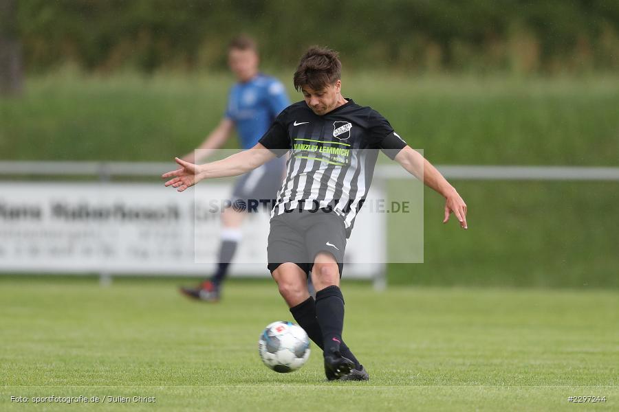 Sportplatz, Retzbach, 04.07.2021, Freundschaftsspiele, sport, action, Fussball, Deutschland, Juli 2021, Saison 2021/2022, Kreisliga Würzburg, SV Sonderhofen, TSV Retzbach - Bild-ID: 2297244