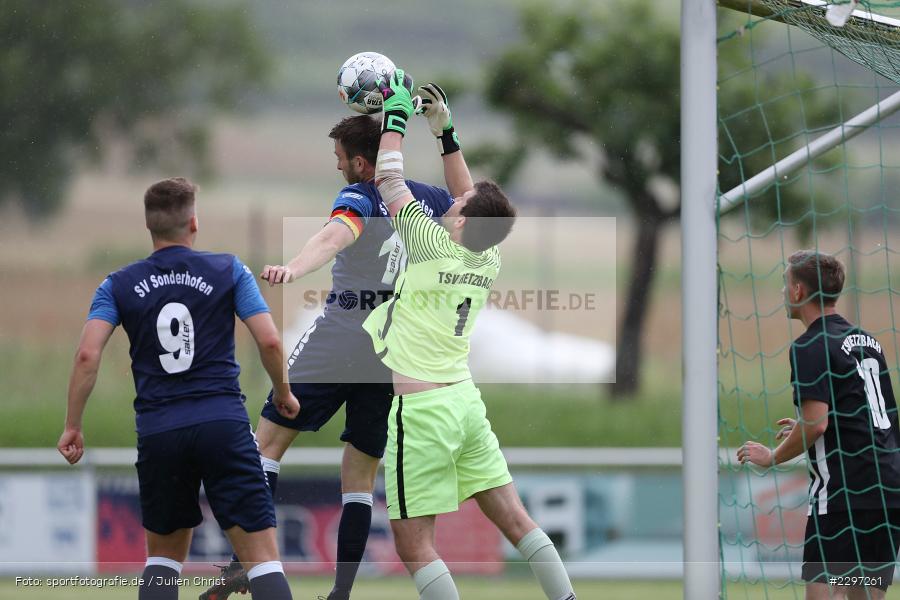 Sportplatz, Retzbach, 04.07.2021, Freundschaftsspiele, sport, action, Fussball, Deutschland, Juli 2021, Saison 2021/2022, Kreisliga Würzburg, SV Sonderhofen, TSV Retzbach - Bild-ID: 2297261