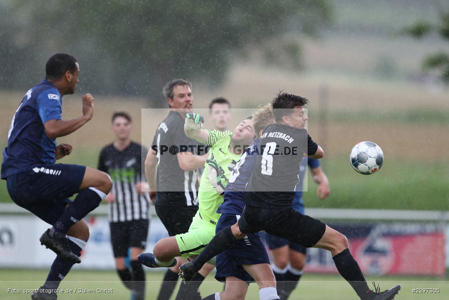 Sportplatz, Retzbach, 04.07.2021, Freundschaftsspiele, sport, action, Fussball, Deutschland, Juli 2021, Saison 2021/2022, Kreisliga Würzburg, SV Sonderhofen, TSV Retzbach - Bild-ID: 2297305
