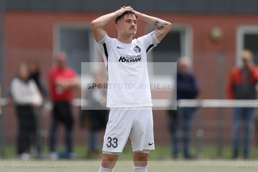 Hadern, Pascal Jeni, Städtisches Sportzentrum, Alzenau in Unterfranken, 11.07.2021, sport, action, Fussball, Deutschland, Testspiel, Freundschaftsspiele, Juli 2021, Saison 2021/2022, Bayernliga, Hessenliga, TSV Karlburg, FC Bayern Alzenau - Bild-ID: 2297363