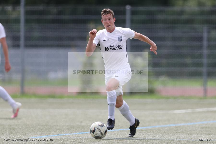 Sebastian Fries, Städtisches Sportzentrum, Alzenau in Unterfranken, 11.07.2021, sport, action, Fussball, Deutschland, Testspiel, Freundschaftsspiele, Juli 2021, Saison 2021/2022, Bayernliga, Hessenliga, TSV Karlburg, FC Bayern Alzenau - Bild-ID: 2297364