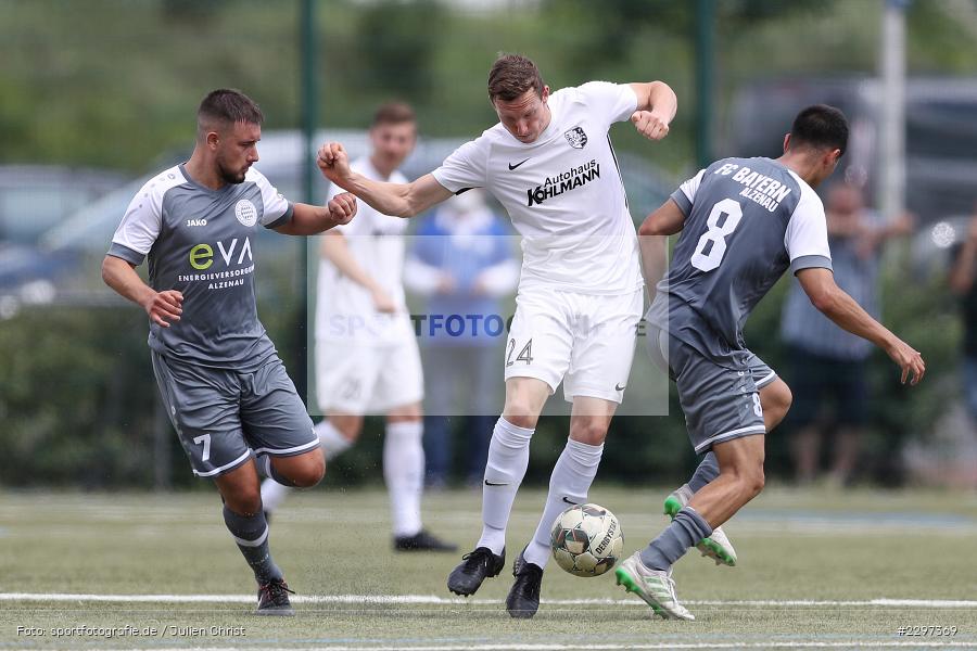 Sebastian Fries, Städtisches Sportzentrum, Alzenau in Unterfranken, 11.07.2021, sport, action, Fussball, Deutschland, Testspiel, Freundschaftsspiele, Juli 2021, Saison 2021/2022, Bayernliga, Hessenliga, TSV Karlburg, FC Bayern Alzenau - Bild-ID: 2297369