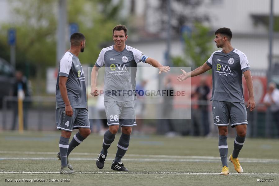 Torjubel, Marcel Andreas Wilke, Städtisches Sportzentrum, Alzenau in Unterfranken, 11.07.2021, sport, action, Fussball, Deutschland, Testspiel, Freundschaftsspiele, Juli 2021, Saison 2021/2022, Bayernliga, Hessenliga, TSV Karlburg, FC Bayern Alzenau - Bild-ID: 2297377
