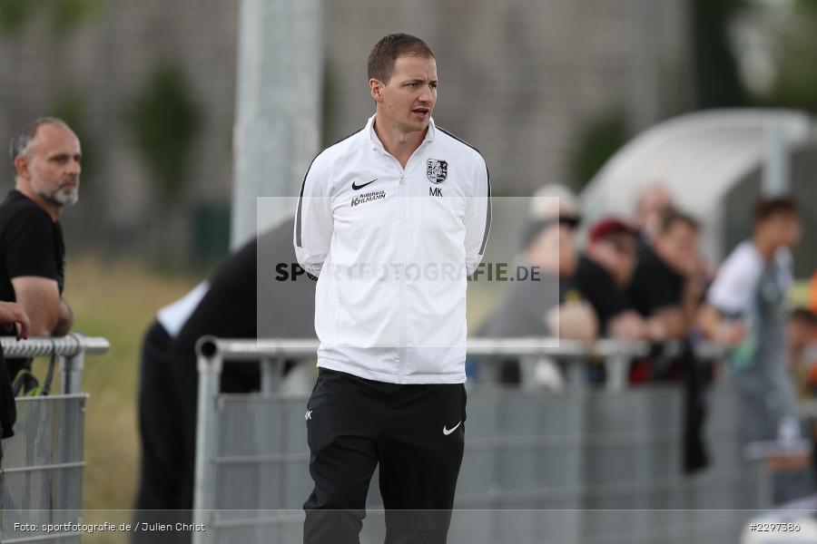 Trainer, Markus Köhler, Städtisches Sportzentrum, Alzenau in Unterfranken, 11.07.2021, sport, action, Fussball, Deutschland, Testspiel, Freundschaftsspiele, Juli 2021, Saison 2021/2022, Bayernliga, Hessenliga, TSV Karlburg, FC Bayern Alzenau - Bild-ID: 2297386