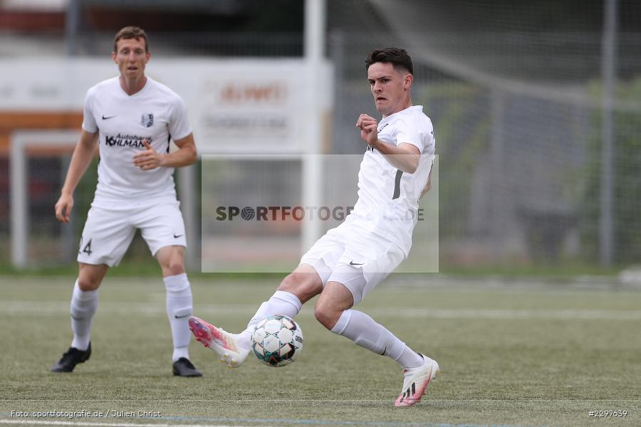 Jan Martin, Städtisches Sportzentrum, Alzenau in Unterfranken, 11.07.2021, sport, action, Fussball, Deutschland, Testspiel, Freundschaftsspiele, Juli 2021, Saison 2021/2022, Bayernliga, Hessenliga, TSV Karlburg, FC Bayern Alzenau - Bild-ID: 2297639