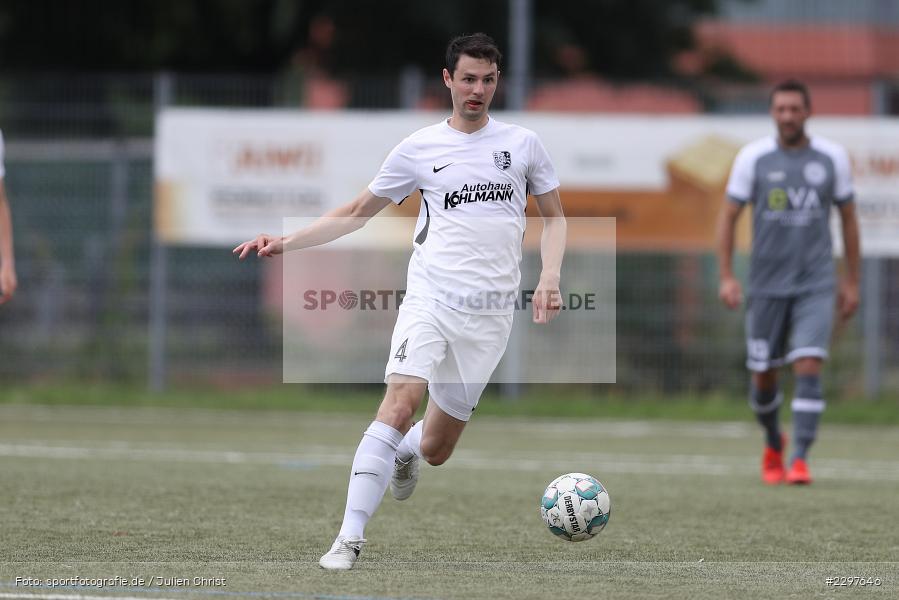 Cedric Fenske, Städtisches Sportzentrum, Alzenau in Unterfranken, 11.07.2021, sport, action, Fussball, Deutschland, Testspiel, Freundschaftsspiele, Juli 2021, Saison 2021/2022, Bayernliga, Hessenliga, TSV Karlburg, FC Bayern Alzenau - Bild-ID: 2297646