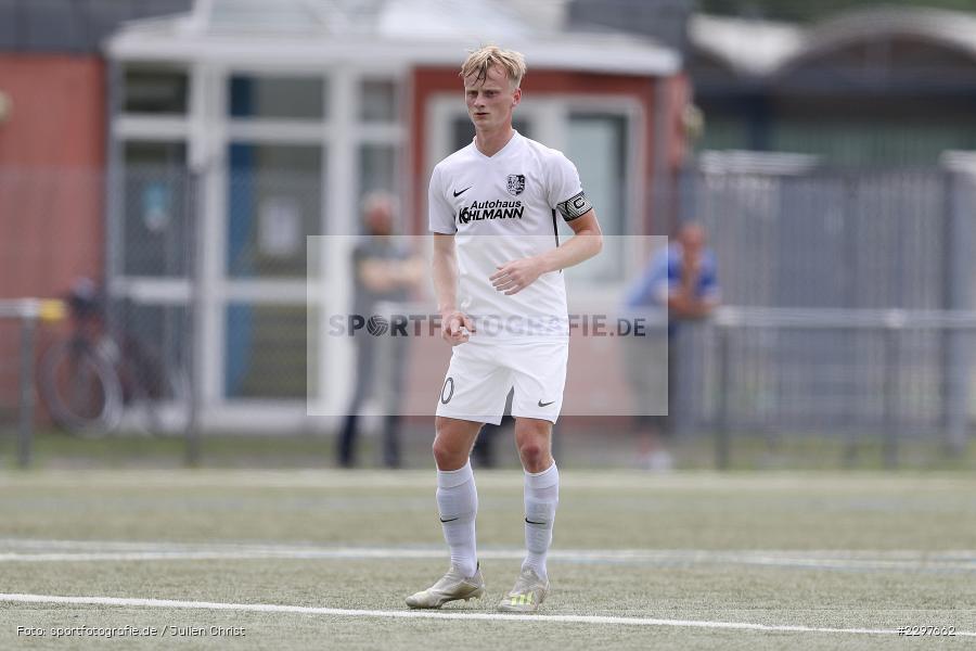 Marco Kunzmann, Städtisches Sportzentrum, Alzenau in Unterfranken, 11.07.2021, sport, action, Fussball, Deutschland, Testspiel, Freundschaftsspiele, Juli 2021, Saison 2021/2022, Bayernliga, Hessenliga, TSV Karlburg, FC Bayern Alzenau - Bild-ID: 2297662