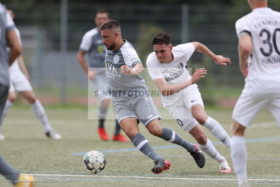Gianni Petrone, Städtisches Sportzentrum, Alzenau in Unterfranken, 11.07.2021, sport, action, Fussball, Deutschland, Testspiel, Freundschaftsspiele, Juli 2021, Saison 2021/2022, Bayernliga, Hessenliga, TSV Karlburg, FC Bayern Alzenau - Bild-ID: 2297663