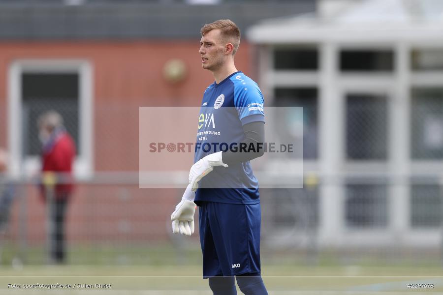 Fabian Wolpert, Städtisches Sportzentrum, Alzenau in Unterfranken, 11.07.2021, sport, action, Fussball, Deutschland, Testspiel, Freundschaftsspiele, Juli 2021, Saison 2021/2022, Bayernliga, Hessenliga, TSV Karlburg, FC Bayern Alzenau - Bild-ID: 2297678