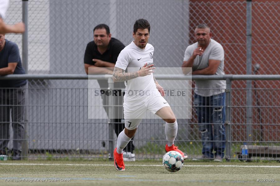 Steffen Bachmann, Städtisches Sportzentrum, Alzenau in Unterfranken, 11.07.2021, sport, action, Fussball, Deutschland, Testspiel, Freundschaftsspiele, Juli 2021, Saison 2021/2022, Bayernliga, Hessenliga, TSV Karlburg, FC Bayern Alzenau - Bild-ID: 2297680