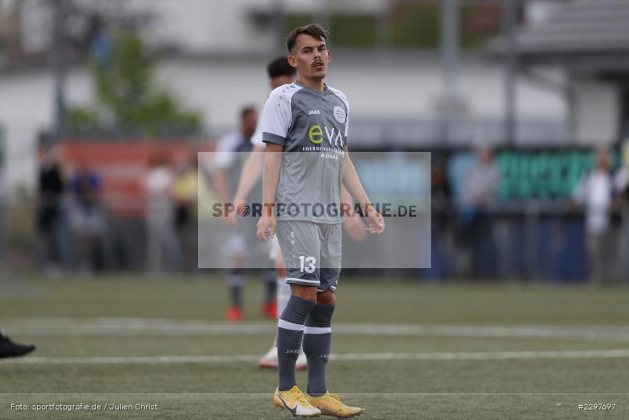 Jonas Kummer, Städtisches Sportzentrum, Alzenau in Unterfranken, 11.07.2021, sport, action, Fussball, Deutschland, Testspiel, Freundschaftsspiele, Juli 2021, Saison 2021/2022, Bayernliga, Hessenliga, TSV Karlburg, FC Bayern Alzenau - Bild-ID: 2297697 Jonas Kummer, Städtisches Sportzentrum, Alzenau in Unterfranken, 11.07.2021, sport, action, Fussball, Deutschland, Testspiel, Freundschaftsspiele, Juli 2021, Saison 2021/2022, Bayernliga, Hessenliga, TSV Karlburg, FC Bayern Alzenau - Bild-ID: 2297697