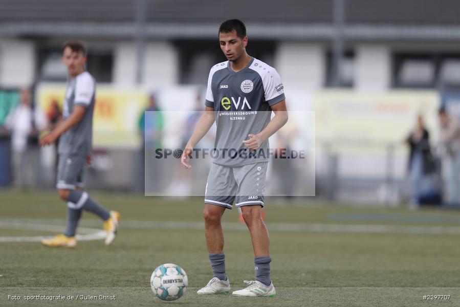 Okan Cetin, Städtisches Sportzentrum, Alzenau in Unterfranken, 11.07.2021, sport, action, Fussball, Deutschland, Testspiel, Freundschaftsspiele, Juli 2021, Saison 2021/2022, Bayernliga, Hessenliga, TSV Karlburg, FC Bayern Alzenau - Bild-ID: 2297707