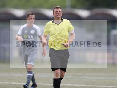 Fotos von FC Bayern Alzenau - TSV Karlburg auf sportfotografie.de