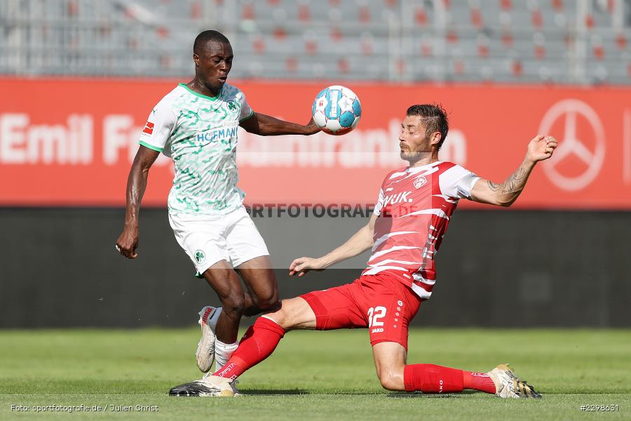 Christian Strohdiek, Dickson Abiama, FLYERALARM Arena, Würzburg, 14.07.2021, DFL, Freundschaftsspiele, sport, action, Fussball, Deutschland, Juli 2021, Saison 2021/2022, SGF, FWK, Bundesliga, 3. Liga, SpVgg Greuther Fürth, FC Würzburger Kickers - Bild-ID: 2298631 Christian Strohdiek, Dickson Abiama, FLYERALARM Arena, Würzburg, 14.07.2021, DFL, Freundschaftsspiele, sport, action, Fussball, Deutschland, Juli 2021, Saison 2021/2022, SGF, FWK, Bundesliga, 3. Liga, SpVgg Greuther Fürth, FC Würzburger Kickers - Bild-ID: 2298631