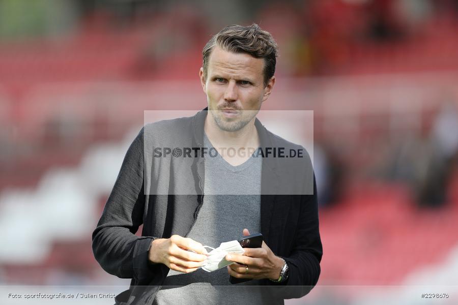 Sebastian Schuppan, FLYERALARM Arena, Würzburg, 14.07.2021, DFL, Freundschaftsspiele, sport, action, Fussball, Deutschland, Juli 2021, Saison 2021/2022, SGF, FWK, Bundesliga, 3. Liga, SpVgg Greuther Fürth, FC Würzburger Kickers - Bild-ID: 2298676 Sebastian Schuppan, FLYERALARM Arena, Würzburg, 14.07.2021, DFL, Freundschaftsspiele, sport, action, Fussball, Deutschland, Juli 2021, Saison 2021/2022, SGF, FWK, Bundesliga, 3. Liga, SpVgg Greuther Fürth, FC Würzburger Kickers - Bild-ID: 2298676