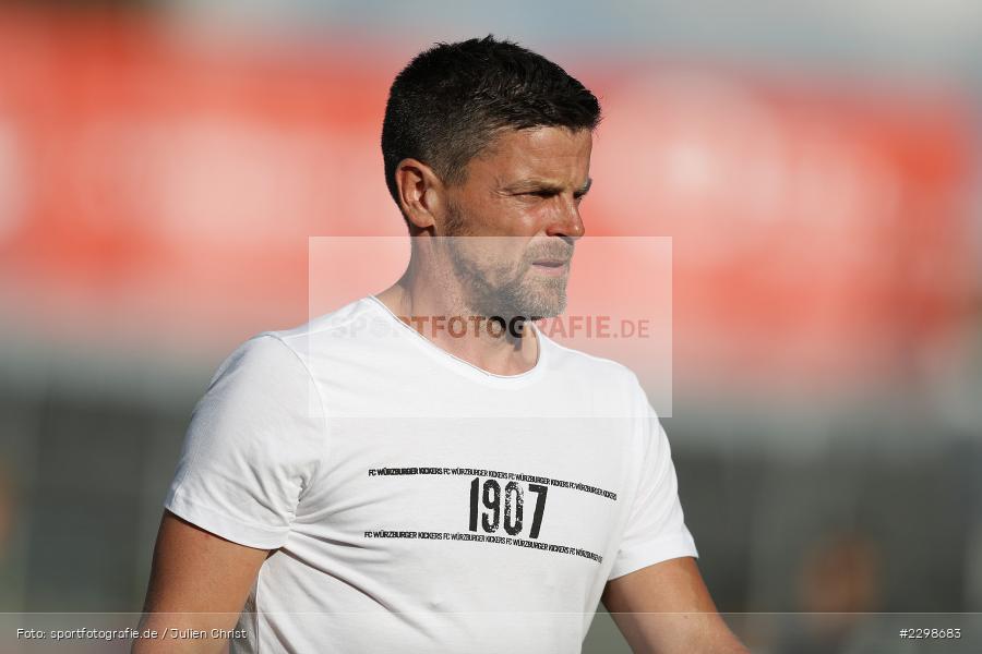 Trainer, Torsten Ziegner, FLYERALARM Arena, Würzburg, 14.07.2021, DFL, Freundschaftsspiele, sport, action, Fussball, Deutschland, Juli 2021, Saison 2021/2022, SGF, FWK, Bundesliga, 3. Liga, SpVgg Greuther Fürth, FC Würzburger Kickers - Bild-ID: 2298683 Trainer, Torsten Ziegner, FLYERALARM Arena, Würzburg, 14.07.2021, DFL, Freundschaftsspiele, sport, action, Fussball, Deutschland, Juli 2021, Saison 2021/2022, SGF, FWK, Bundesliga, 3. Liga, SpVgg Greuther Fürth, FC Würzburger Kickers - Bild-ID: 2298683