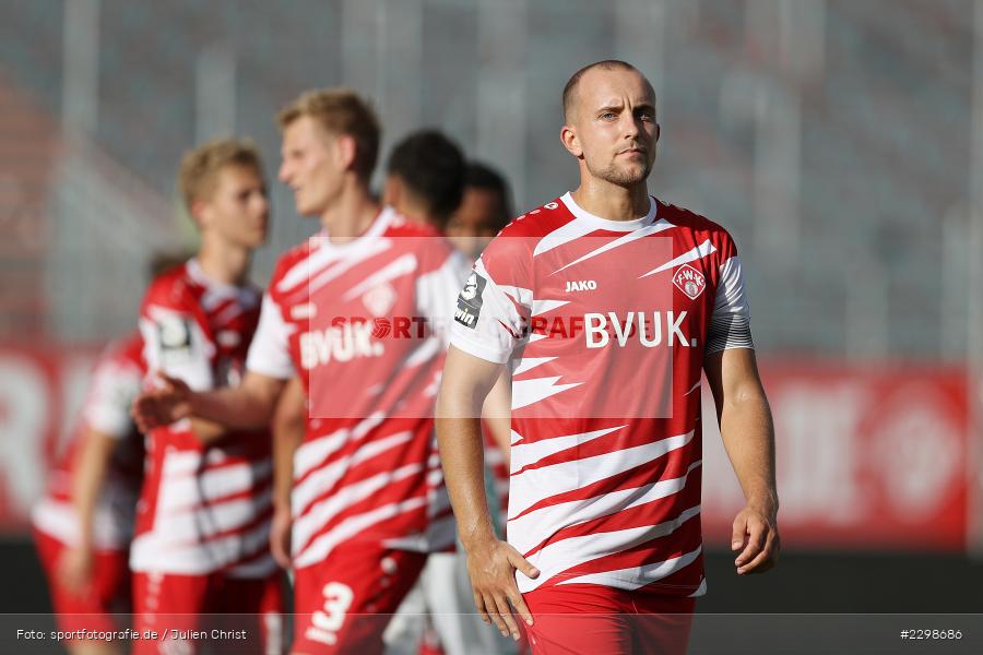 Tobias Kraulich, FLYERALARM Arena, Würzburg, 14.07.2021, DFL, Freundschaftsspiele, sport, action, Fussball, Deutschland, Juli 2021, Saison 2021/2022, SGF, FWK, Bundesliga, 3. Liga, SpVgg Greuther Fürth, FC Würzburger Kickers - Bild-ID: 2298686 Tobias Kraulich, FLYERALARM Arena, Würzburg, 14.07.2021, DFL, Freundschaftsspiele, sport, action, Fussball, Deutschland, Juli 2021, Saison 2021/2022, SGF, FWK, Bundesliga, 3. Liga, SpVgg Greuther Fürth, FC Würzburger Kickers - Bild-ID: 2298686