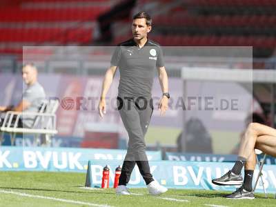 Fotos von FC Würzburger Kickers - SpVgg Greuther Fürth auf sportfotografie.de