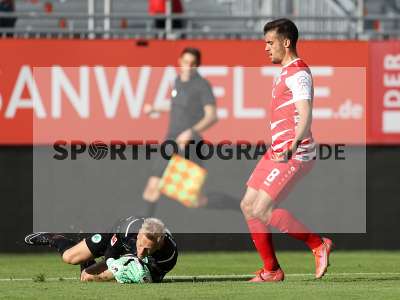 Fotos von FC Würzburger Kickers - SpVgg Greuther Fürth auf sportfotografie.de