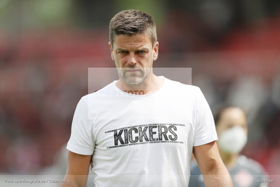 Trainer, Torsten Ziegner, FLYERALARM Arena, Würzburg, 17.07.2021, DFL, Freundschaftsspiele, sport, action, Fussball, Deutschland, Juli 2021, Saison 2021/2022, FCC, FWK, Regionalliga Nordost, 3. Liga, FC Carl Zeiss Jena, FC Würzburger Kickers - Bild-ID: 2299867