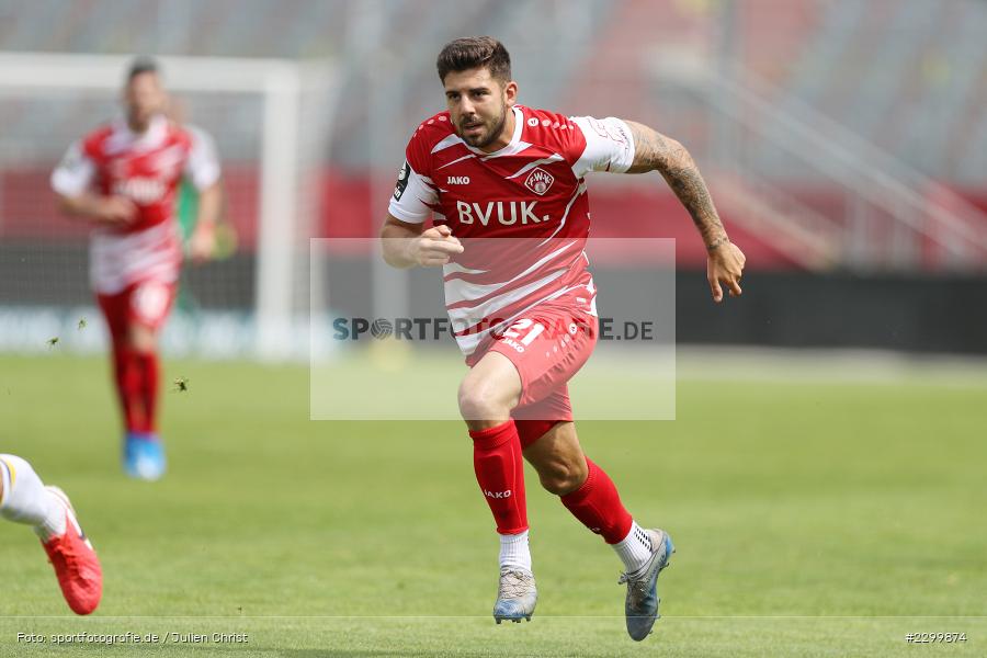 Moritz Heinrich, FLYERALARM Arena, Würzburg, 17.07.2021, DFL, Freundschaftsspiele, sport, action, Fussball, Deutschland, Juli 2021, Saison 2021/2022, FCC, FWK, Regionalliga Nordost, 3. Liga, FC Carl Zeiss Jena, FC Würzburger Kickers - Bild-ID: 2299874