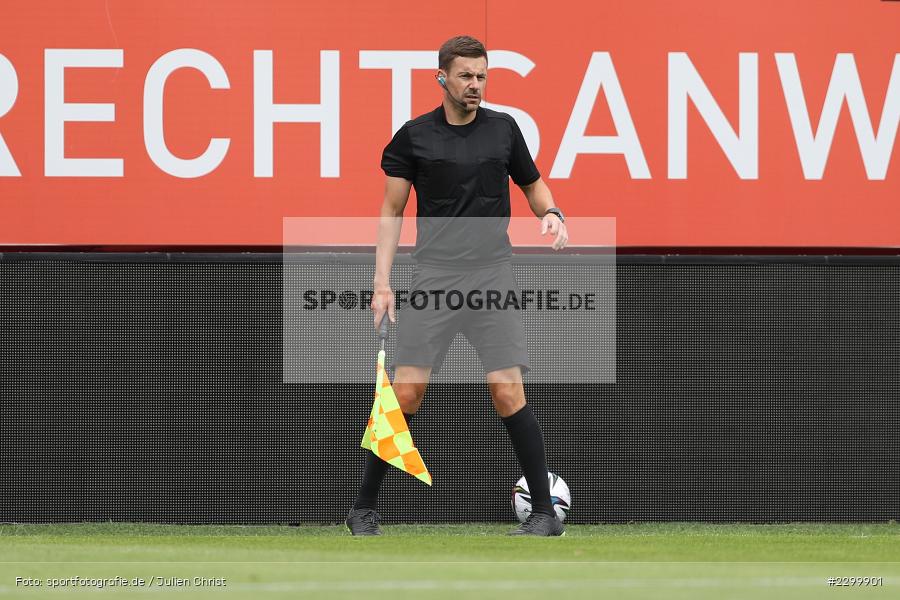 Manuel Steigerwald, FLYERALARM Arena, Würzburg, 17.07.2021, DFL, Freundschaftsspiele, sport, action, Fussball, Deutschland, Juli 2021, Saison 2021/2022, FCC, FWK, Regionalliga Nordost, 3. Liga, FC Carl Zeiss Jena, FC Würzburger Kickers - Bild-ID: 2299901 Manuel Steigerwald, FLYERALARM Arena, Würzburg, 17.07.2021, DFL, Freundschaftsspiele, sport, action, Fussball, Deutschland, Juli 2021, Saison 2021/2022, FCC, FWK, Regionalliga Nordost, 3. Liga, FC Carl Zeiss Jena, FC Würzburger Kickers - Bild-ID: 2299901