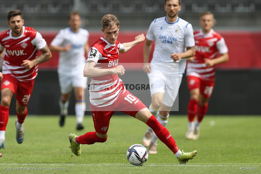 Maximilian Breunig, FLYERALARM Arena, Würzburg, 17.07.2021, DFL, Freundschaftsspiele, sport, action, Fussball, Deutschland, Juli 2021, Saison 2021/2022, FCC, FWK, Regionalliga Nordost, 3. Liga, FC Carl Zeiss Jena, FC Würzburger Kickers - Bild-ID: 2299910 Maximilian Breunig, FLYERALARM Arena, Würzburg, 17.07.2021, DFL, Freundschaftsspiele, sport, action, Fussball, Deutschland, Juli 2021, Saison 2021/2022, FCC, FWK, Regionalliga Nordost, 3. Liga, FC Carl Zeiss Jena, FC Würzburger Kickers - Bild-ID: 2299910