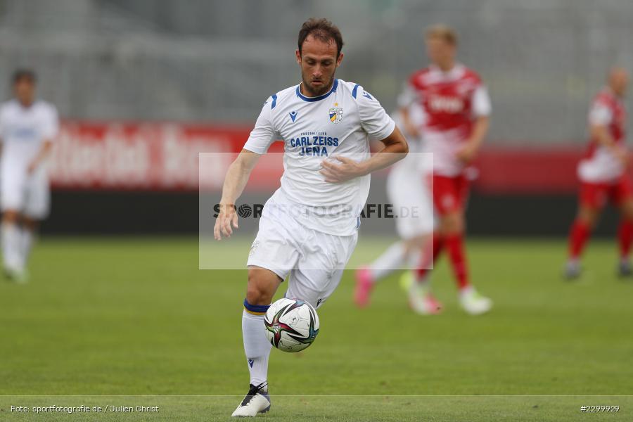 Kevin Wolf, FLYERALARM Arena, Würzburg, 17.07.2021, DFL, Freundschaftsspiele, sport, action, Fussball, Deutschland, Juli 2021, Saison 2021/2022, FCC, FWK, Regionalliga Nordost, 3. Liga, FC Carl Zeiss Jena, FC Würzburger Kickers - Bild-ID: 2299929 Kevin Wolf, FLYERALARM Arena, Würzburg, 17.07.2021, DFL, Freundschaftsspiele, sport, action, Fussball, Deutschland, Juli 2021, Saison 2021/2022, FCC, FWK, Regionalliga Nordost, 3. Liga, FC Carl Zeiss Jena, FC Würzburger Kickers - Bild-ID: 2299929
