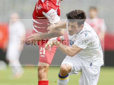 Fotos von FC Würzburger Kickers - FC Carl Zeiss Jena auf sportfotografie.de