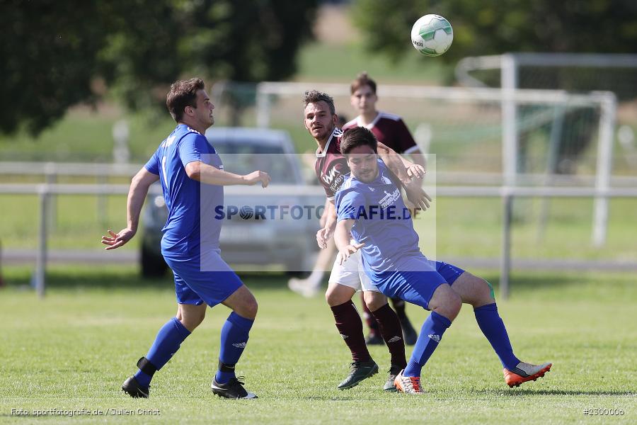 Andre Diehl, Luca Schmitt, Sportplatz, Gössenheim, 18.07.2021, Freundschaftsspiele, sport, action, Fussball, Deutschland, Juli 2021, Saison 2021/2022, TSV Partenstein, FC Gössenheim - Bild-ID: 2300006