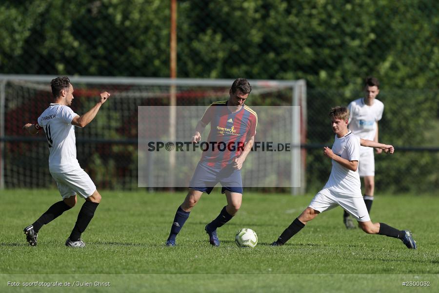 Julian Weikinger, Sportplatz, Karsbach, 18.07.2021, Freundschaftsspiele, sport, action, Fussball, Deutschland, Juli 2021, Saison 2021/2022, FV Mittelsinn/Obersinn, FC Karsbach - Bild-ID: 2300032
